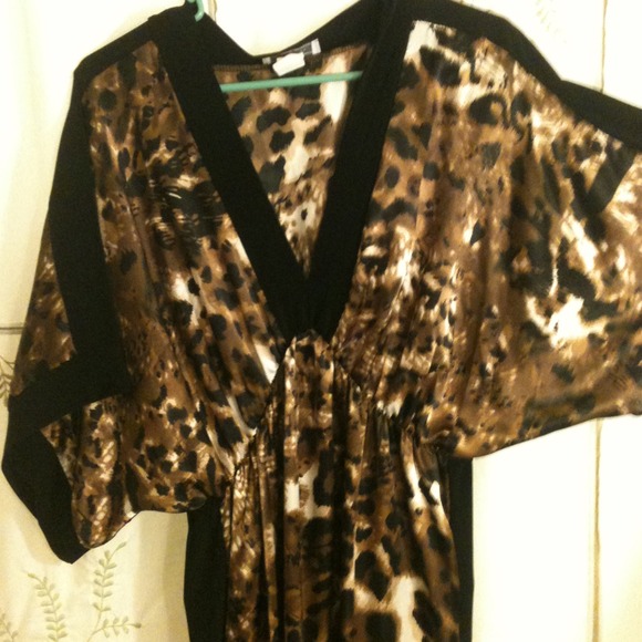 Dress - Picture 2 of 2