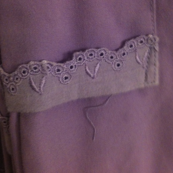 Scrubs - Picture 2 of 2