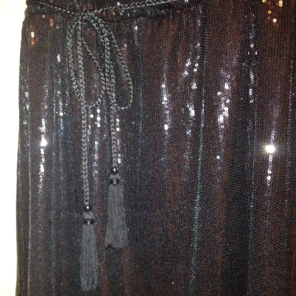 Beautiful sequin dress w/braided rope tassel belt - Picture 3 of 3