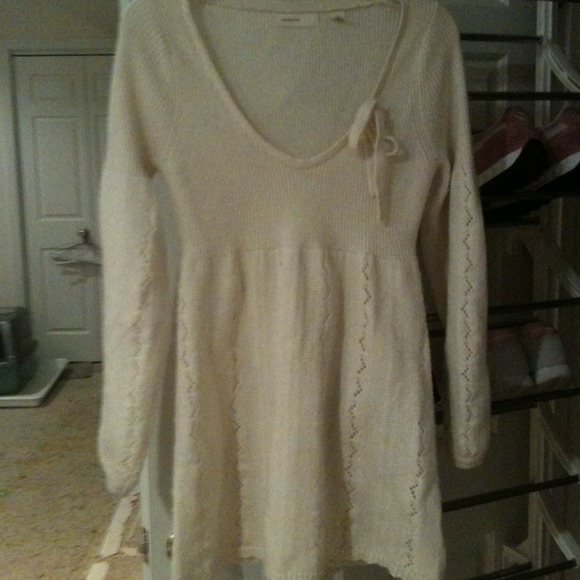 Off white sweater