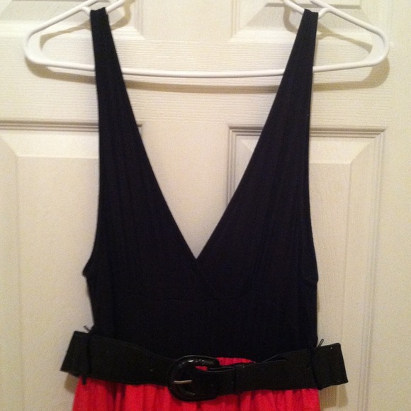 Dress - Picture 2 of 3