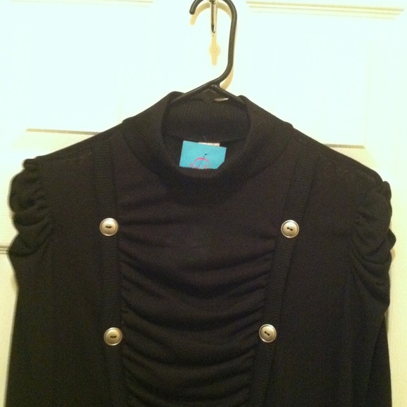 Dress - Picture 3 of 4
