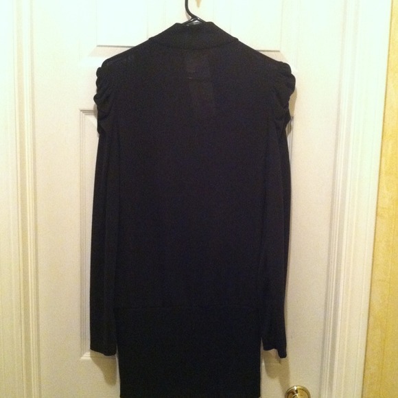 Dress - Picture 4 of 4