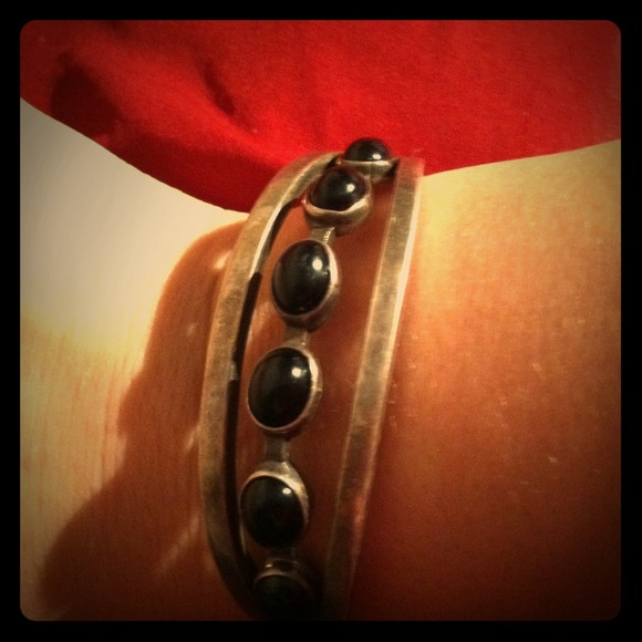 Black stone bracelet