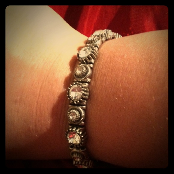 Pretty faux diamond bracelet