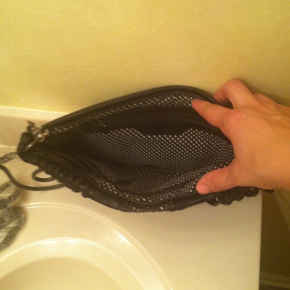 Handbag - Picture 3 of 4