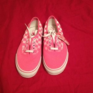 💥💥SOLD!!!! New pink checkers and solid tennis