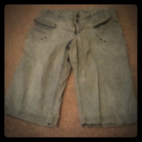 Old Navy green/khaki capris