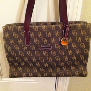 Authentic Dooney & Bourke shoulder bag