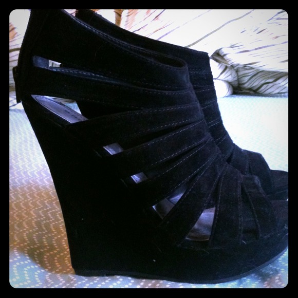 Trade!! BNWOB black suede wedges!!