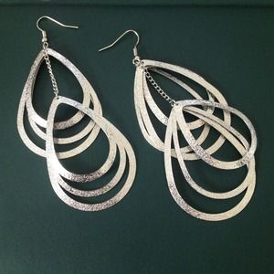 Matt Silver layered teardrop metal earrings