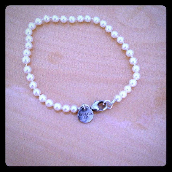 Tiffany & Co pearl bracelet