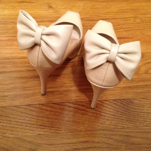 Like NEW Dolce Vita pumps - Picture 4 of 4