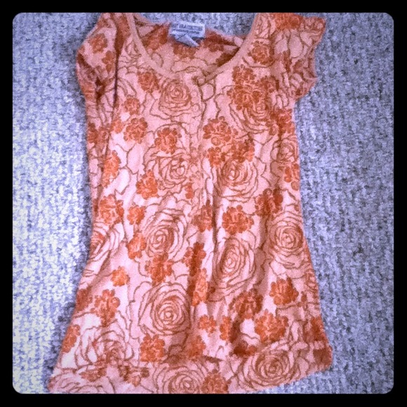 Burnt orange floral tshirt