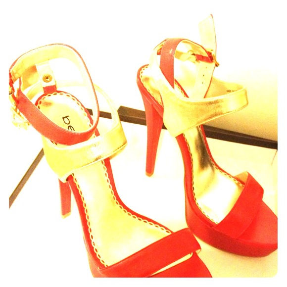 Bebe sandal red&gold,sexy&elegant size 8new in box