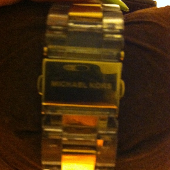 Michael Kors Watch - Picture 4 of 4