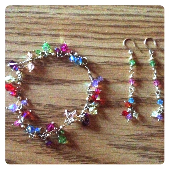 Swarovski colored crystals earrings & bracelet