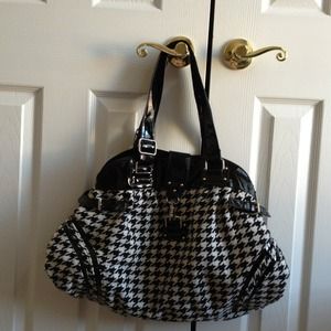 ⛄Reserved⛄black herringbone handbag!