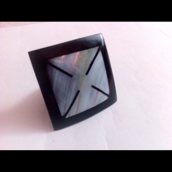 Hot Shell Rings!! - Picture 3 of 4