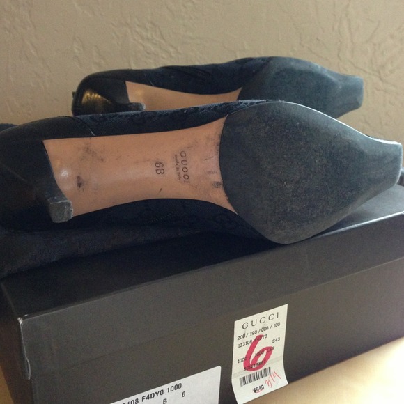 ✨RESERVED✨💥REDUCED💥🎀AUTHENTIC GUCCI BOOTS🎀 - Picture 3 of 4