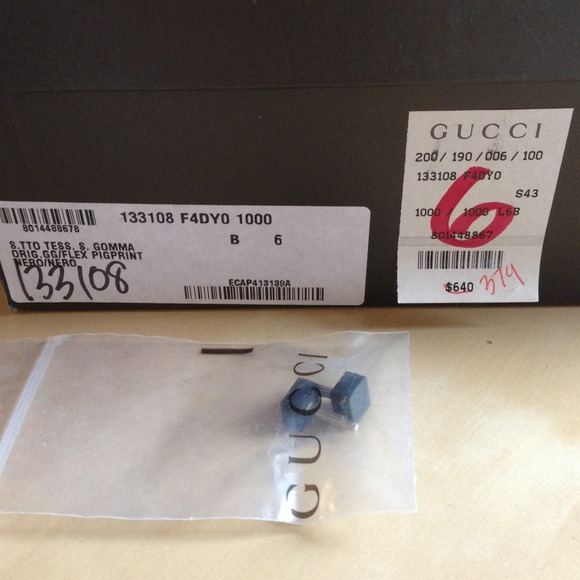 ✨RESERVED✨💥REDUCED💥🎀AUTHENTIC GUCCI BOOTS🎀 - Picture 4 of 4