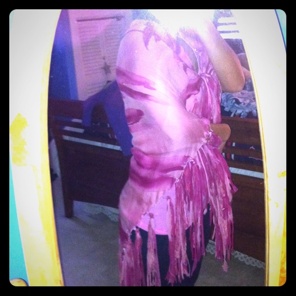 Bebe pink poncho 😍