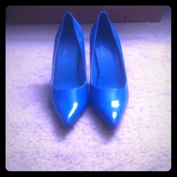 Peacock blue stilettos