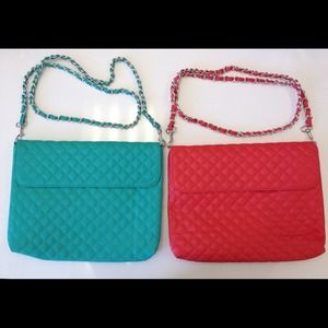 Unique & stylish hand bag that fits iPad/new iPad.