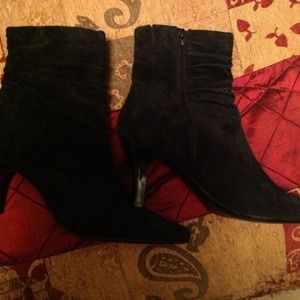 Suede boots