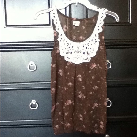 Brown floral tank