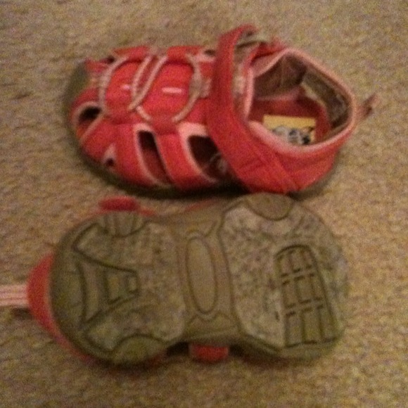 Pink sandals - Picture 2 of 3