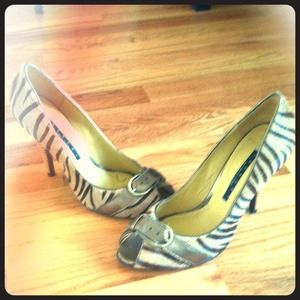 Laundry by Fred segal  fur pumps