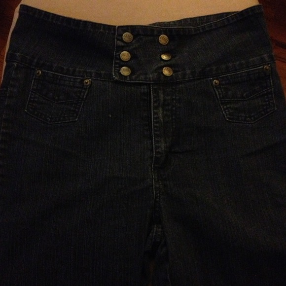 REDUCED!! High waist jeans