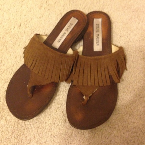 Fringe Steve Madden sandals!!