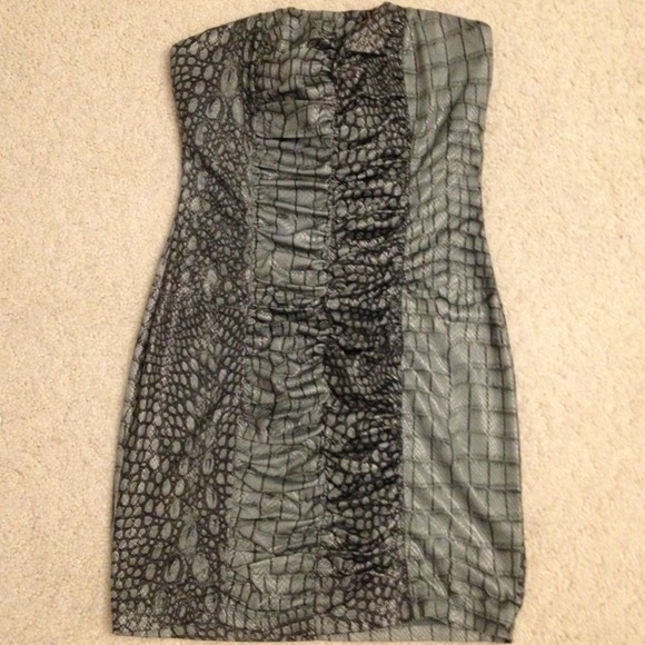 Snake print Design Tube Top Dress - Picture 1 of 3