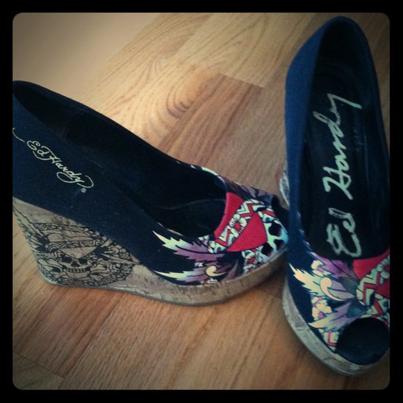 Ed hardy- Size 6. If your a 6.5,will fit perfect
