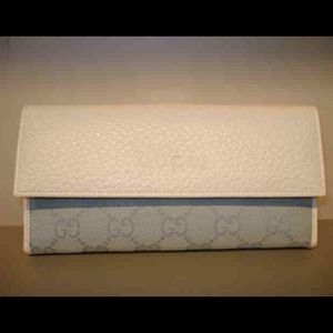 Gucci Handbags - Authentic Gucci Large GG Wallet Gucci Handbags - Authentic Gucci Large GG Wallet