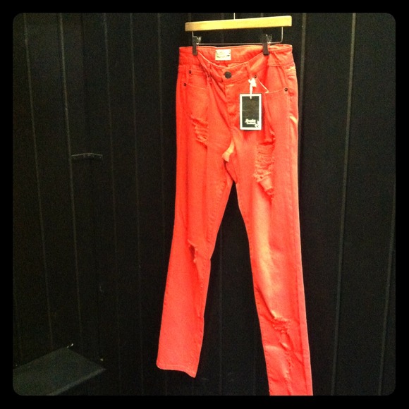 Scarlet Boulevard dark coral jeans. New with tags.