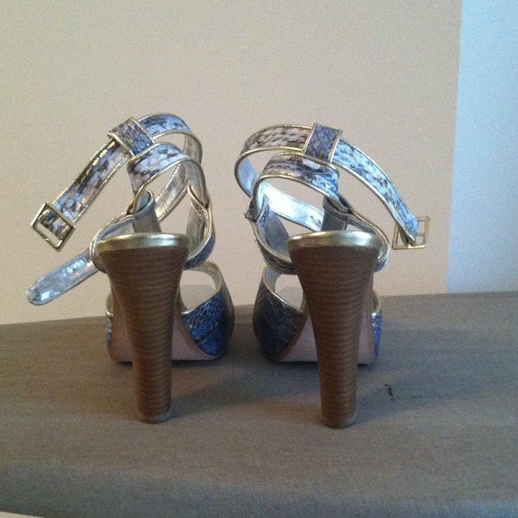 "SOLD IN BUNDLE FOR ALEAHV" - Picture 3 of 4