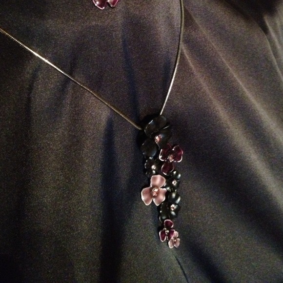 Lavender & black enamel w/ lavender accent stones