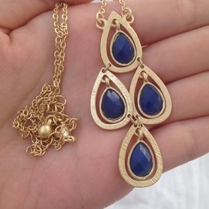 NWT Gold with blue teardrop cluster necklace