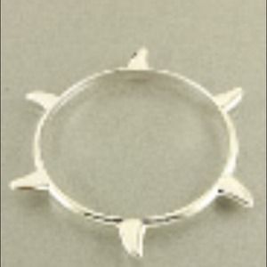 Spike bangle