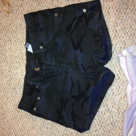High wasited army shorts Sz 5