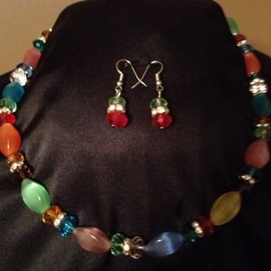 Multicolor necklace and earrings