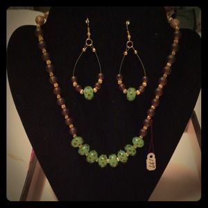 Beautiful handmade vintage set by Simplicity.