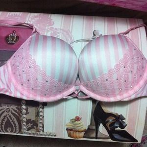 Cute Victoria Secret's Bra