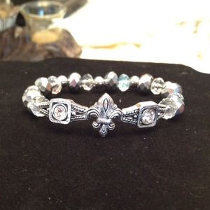 Gorgeous Fleur di Lis bracelet