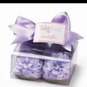 ✨Hold✨Mud Pie baby shoes size 0-6 months purple