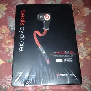 *New* Beats by Dr. Dre Earbuds Headphones
