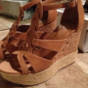 Dolce Vita platforms